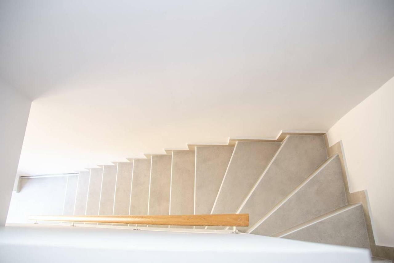 Mos Luxury City Suites - The Loft Ханья Экстерьер фото