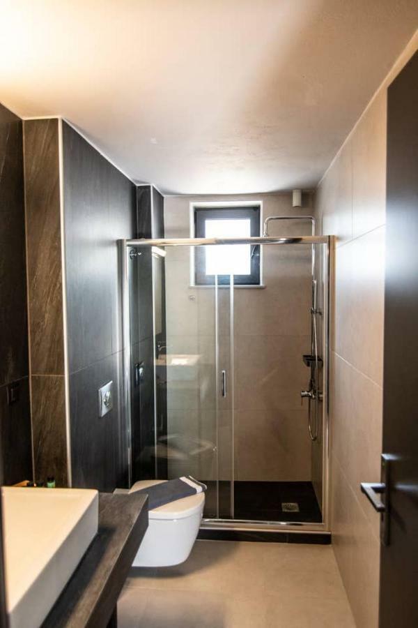 Mos Luxury City Suites - The Loft Ханья Экстерьер фото